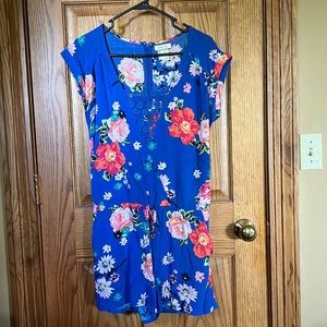 Super cute Matilda Jane Romper EUC